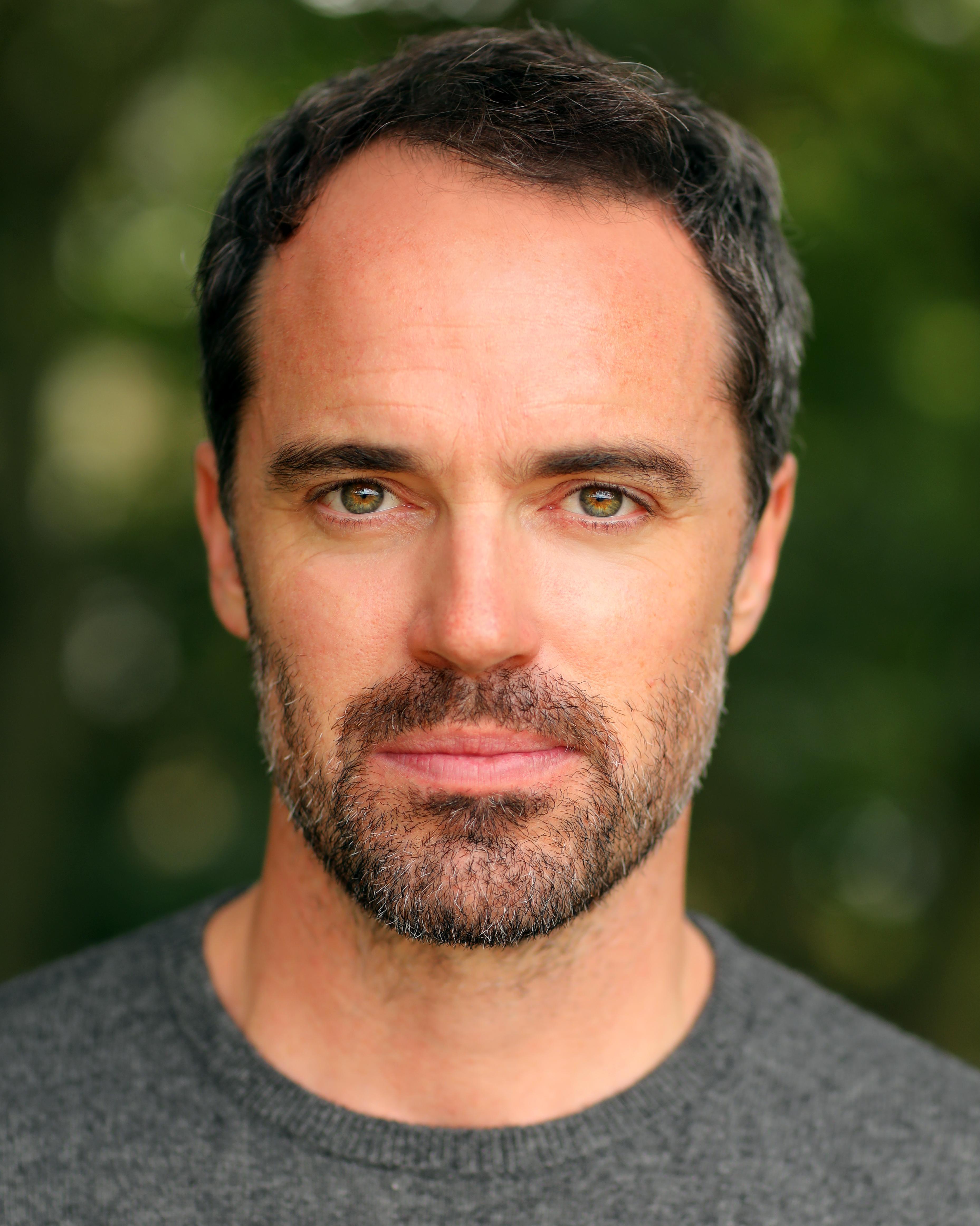 actor Joseph Thompson large photo