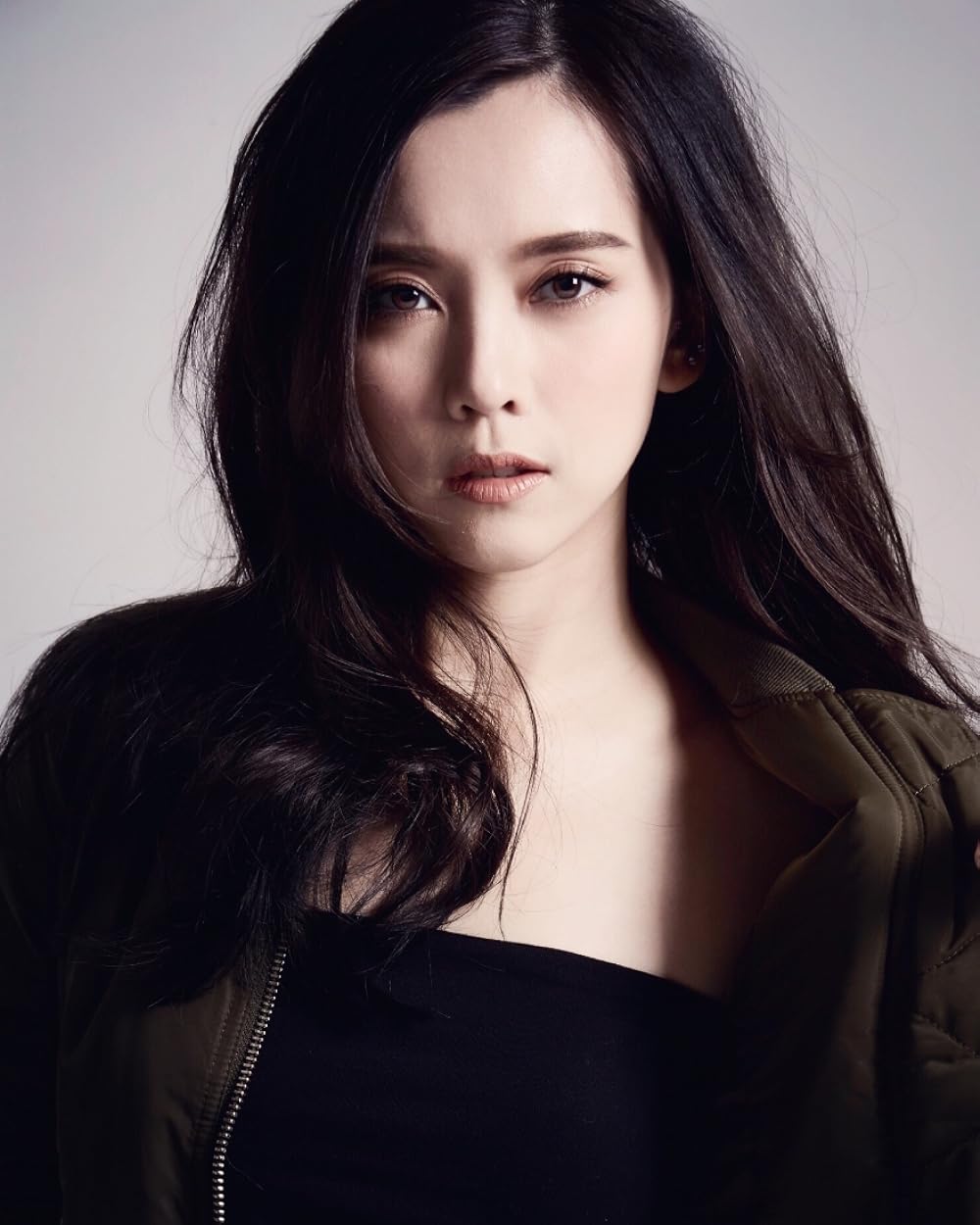 actor Natalia Ng large photo