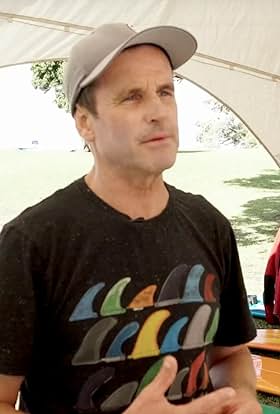 actor Roger Hall large photo