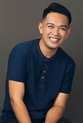 actor Gilbert Arqueza large photo