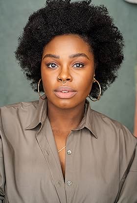 actor Nadine Higgin large photo