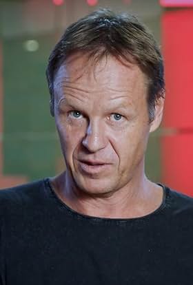 actor Mark Sagar large photo