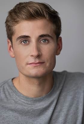 actor Louis Flavell-Birch large photo