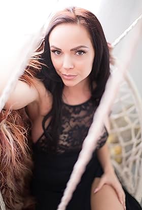 actor Jessica Eenhuis large photo