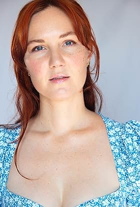 actor Sarah Marie Casey large photo