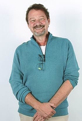 actor Lee Harry large photo