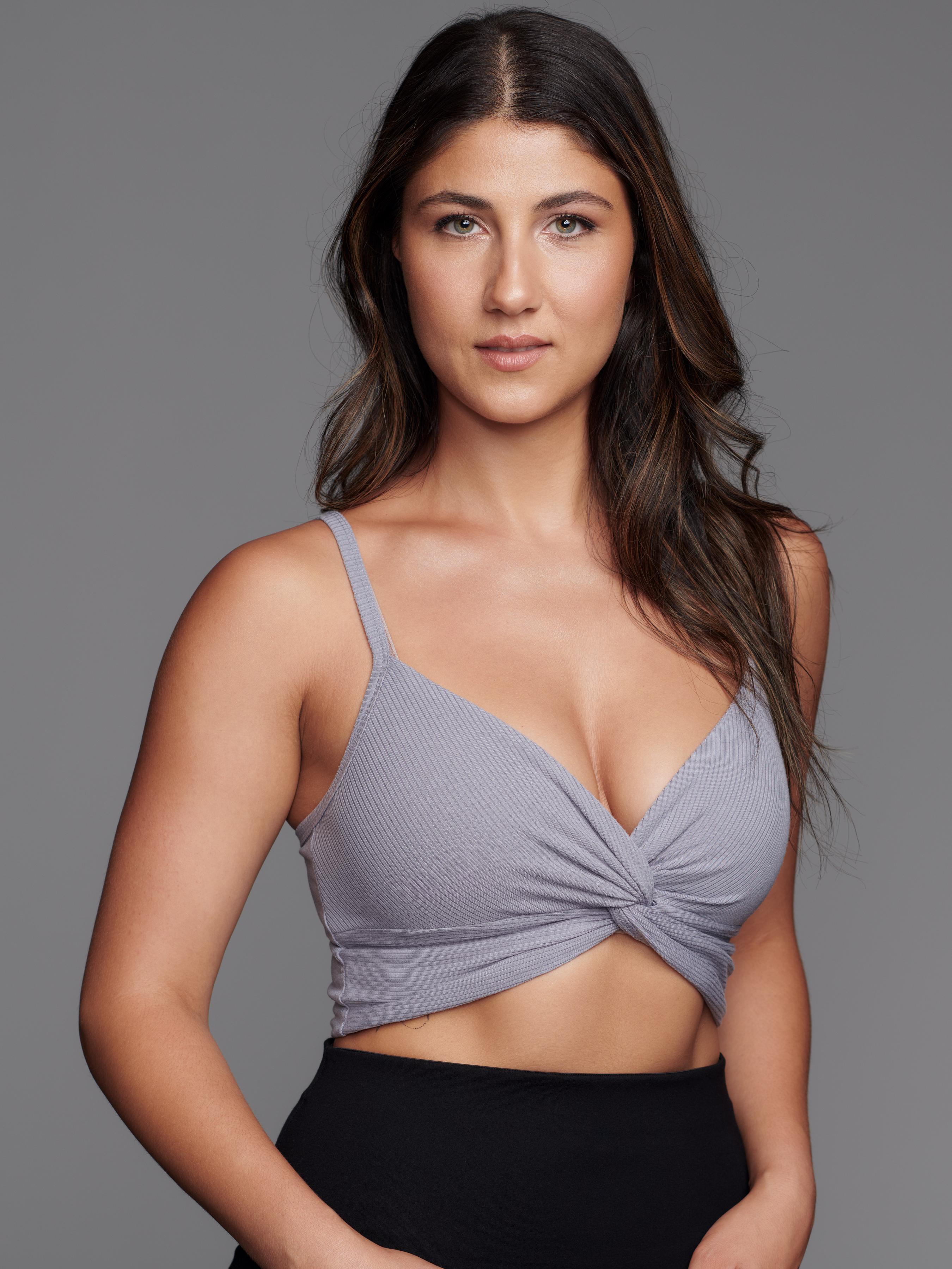 actor Jessica Grossi large photo