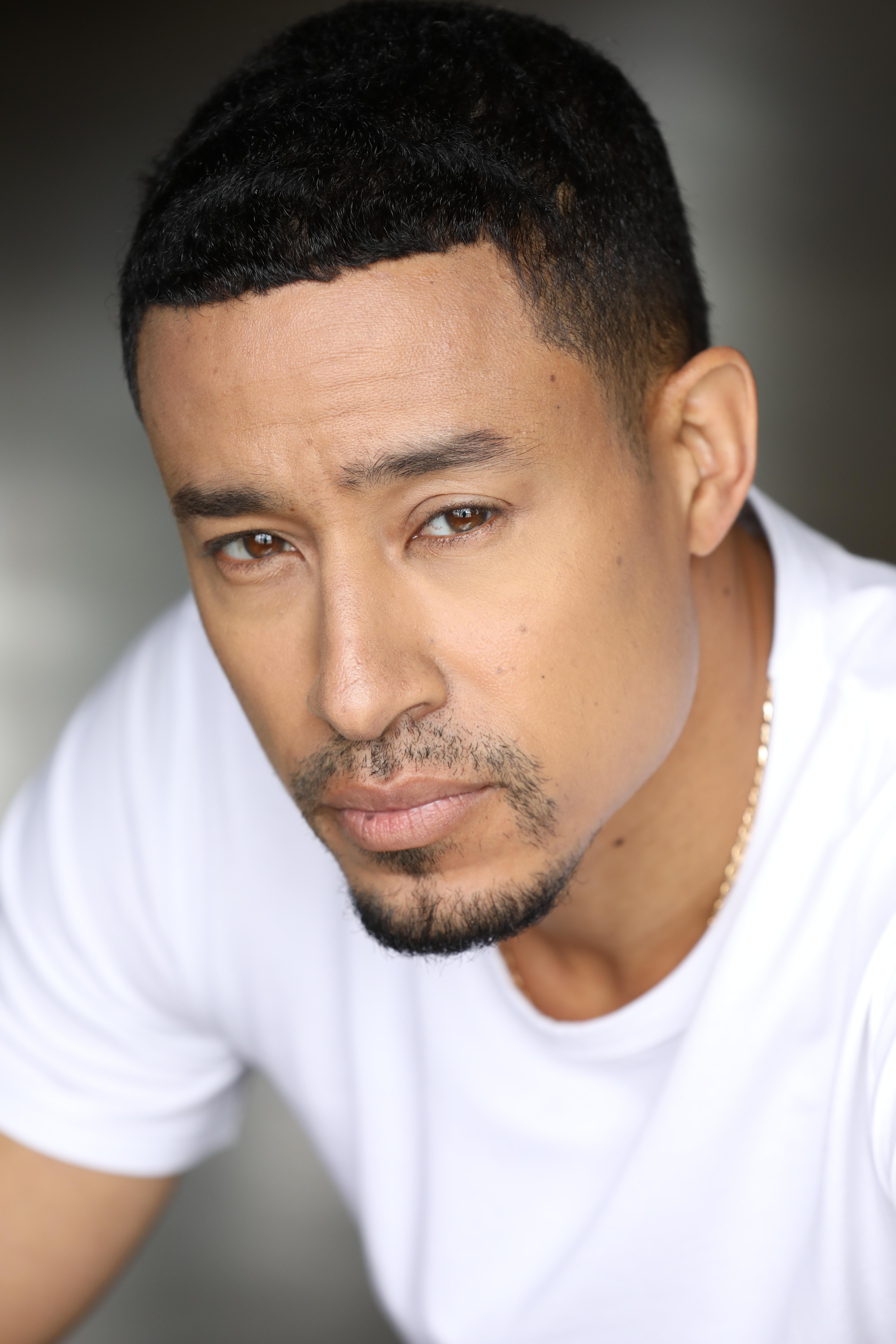 actor Mark Taylor large photo