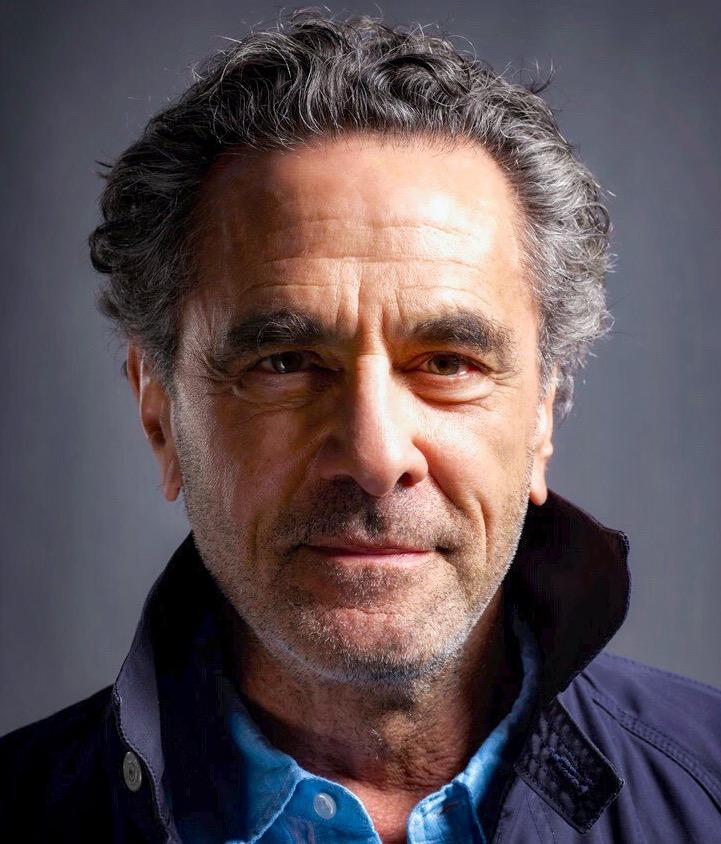 actor Robin Thomas large photo