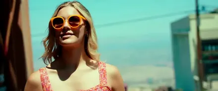 Trailer thumbnail