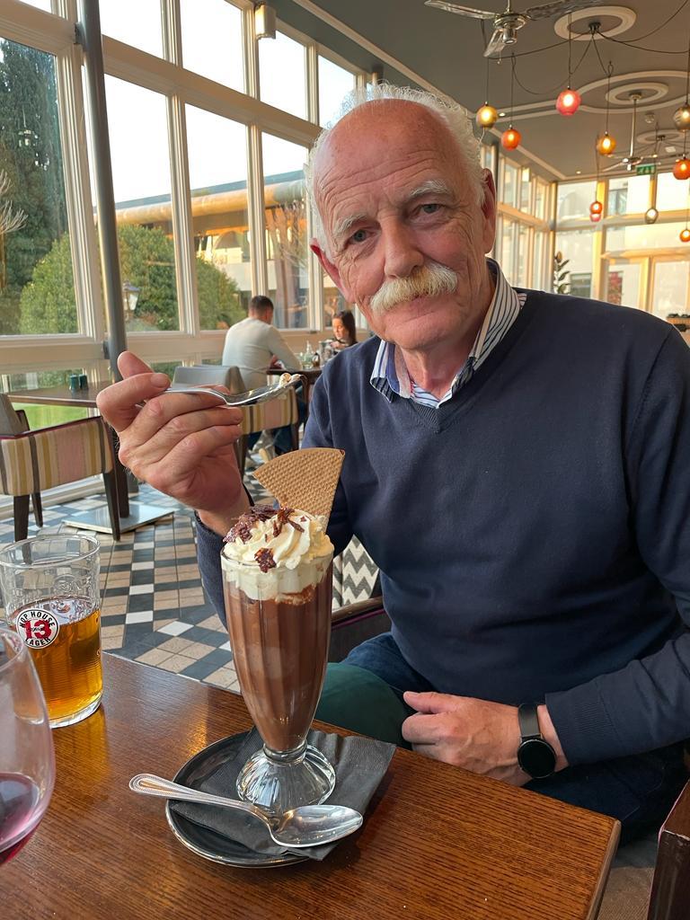 actor Des Murphy large photo