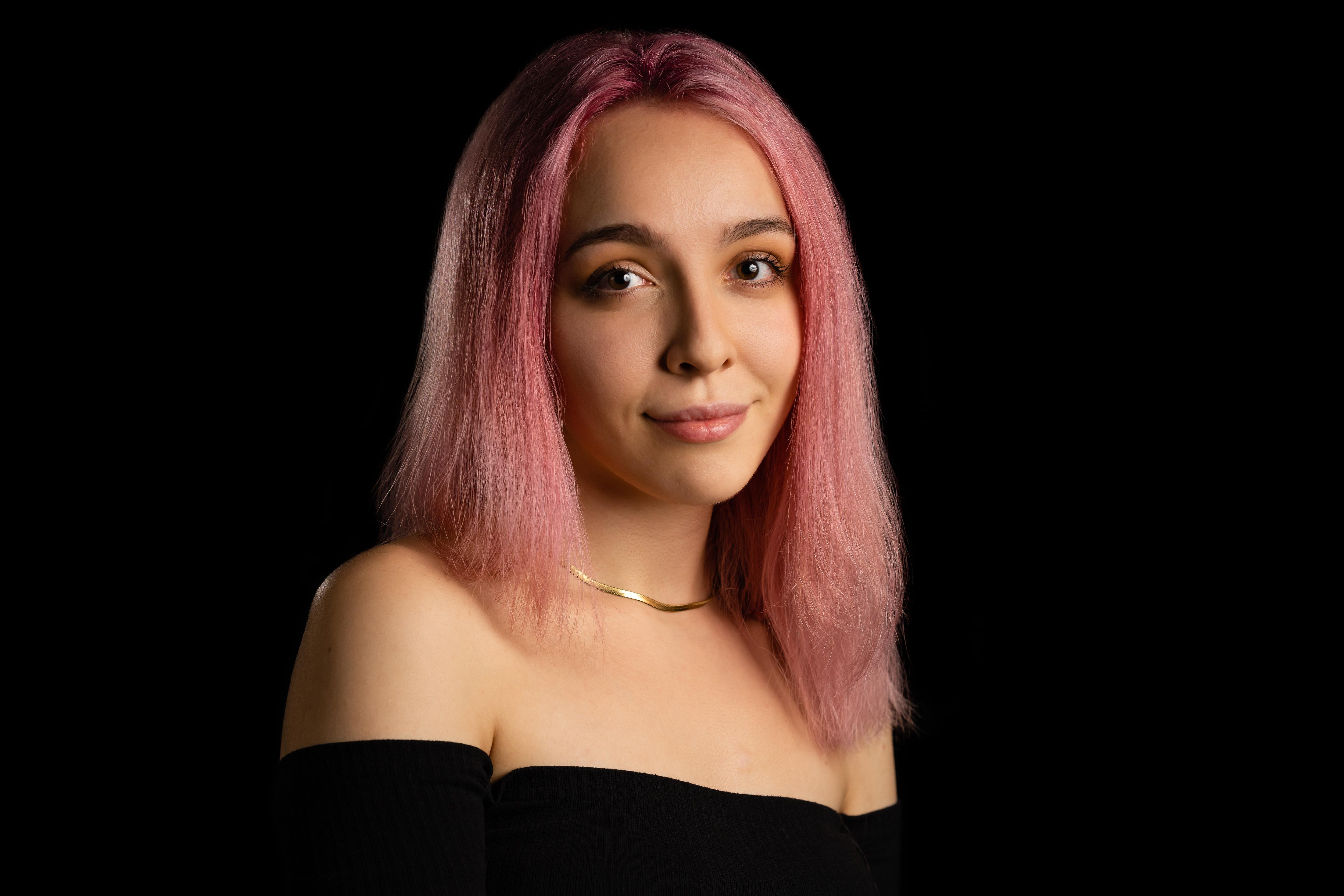 actor Joy Hayward large photo