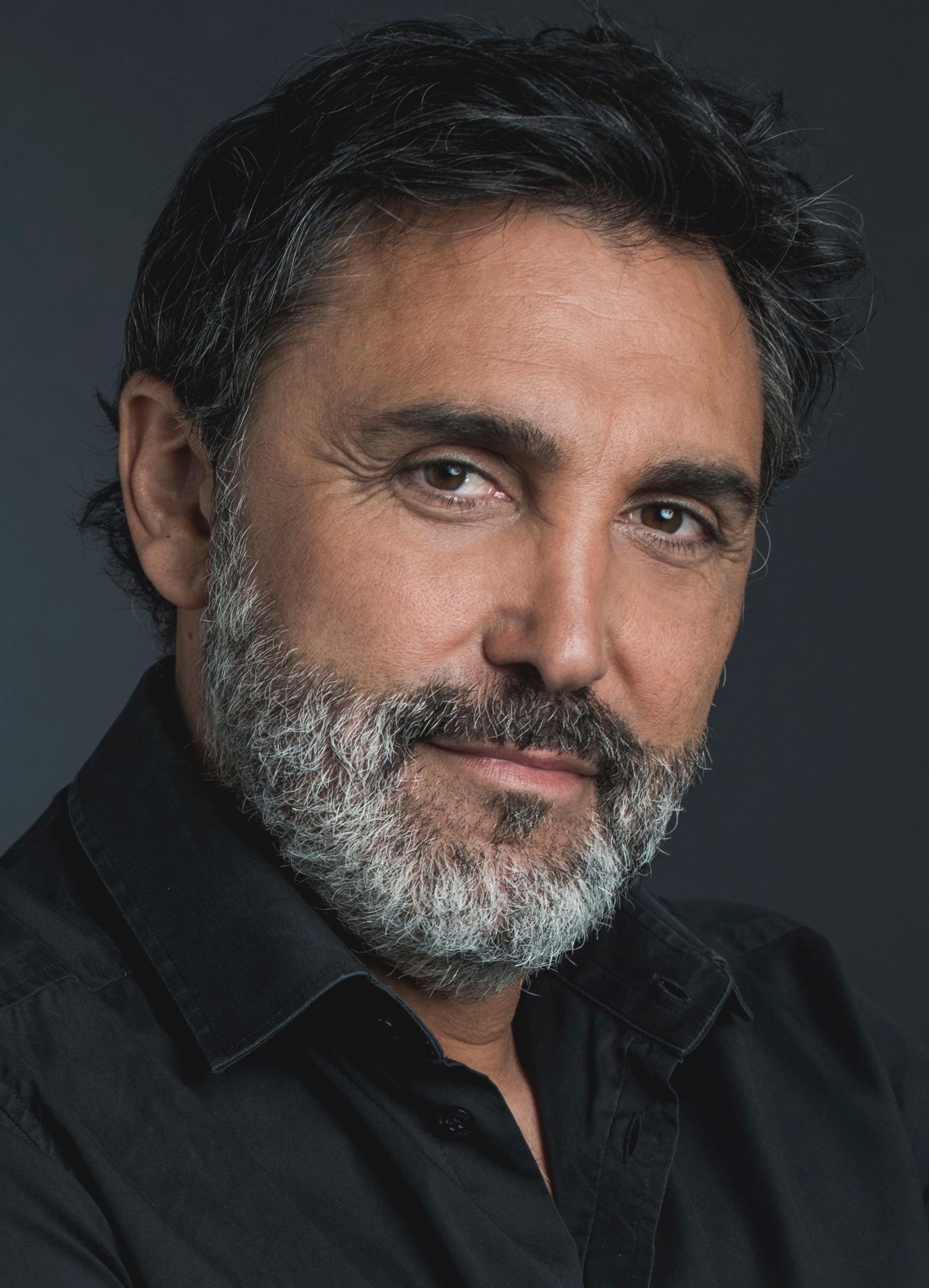 actor Antonio Cantos large photo