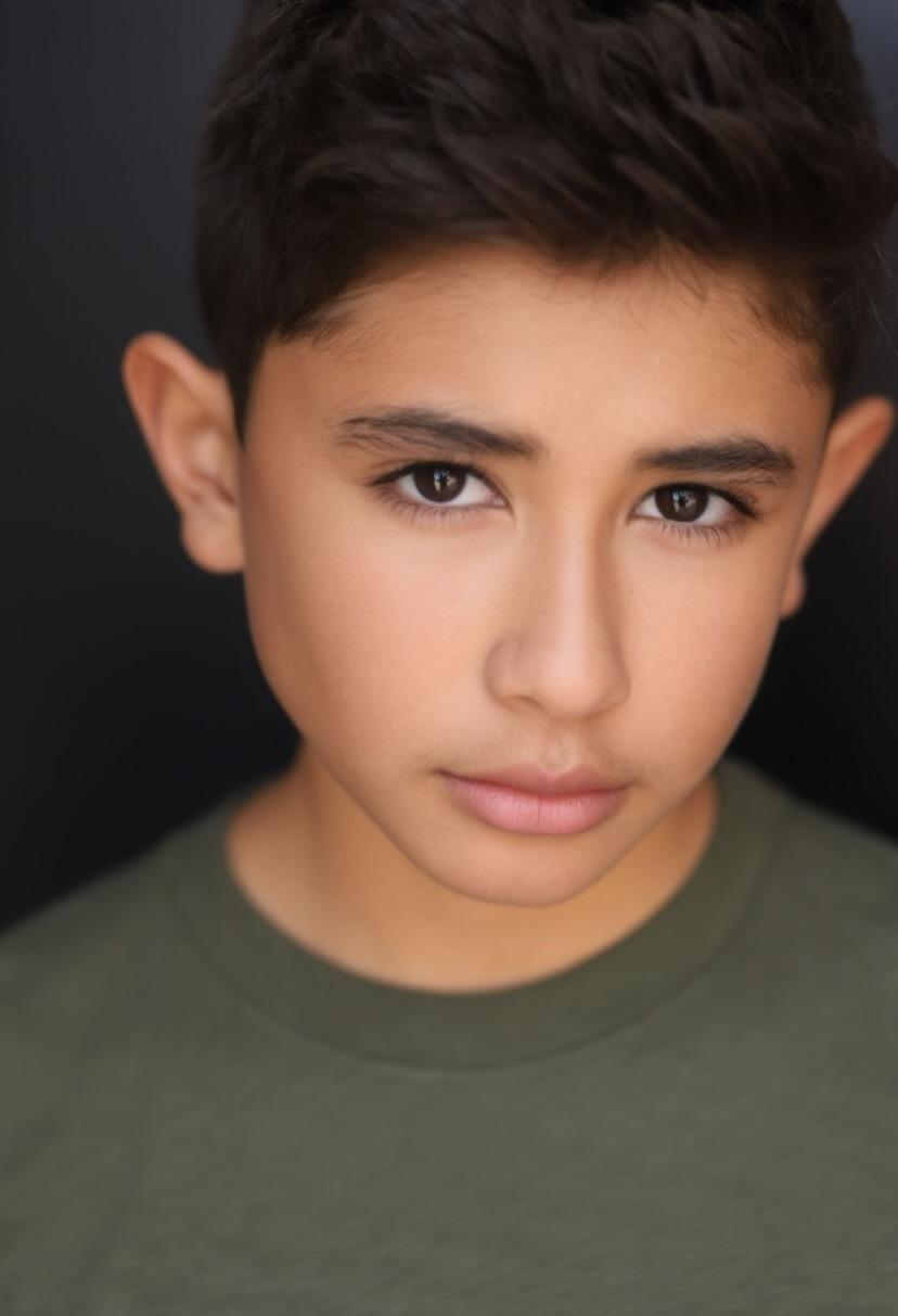 actor Julian Rangel large photo