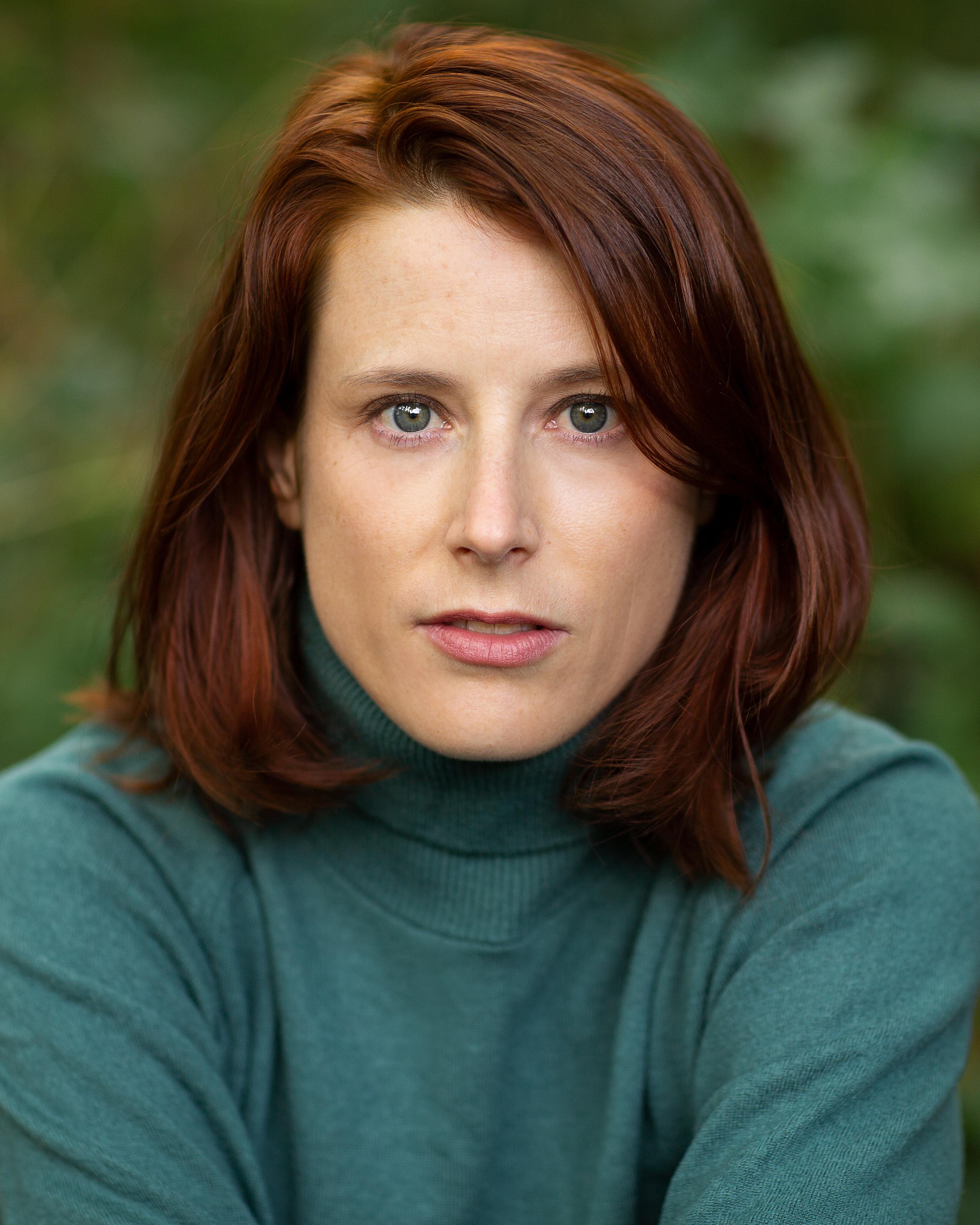 actor Nabila Dolfini large photo