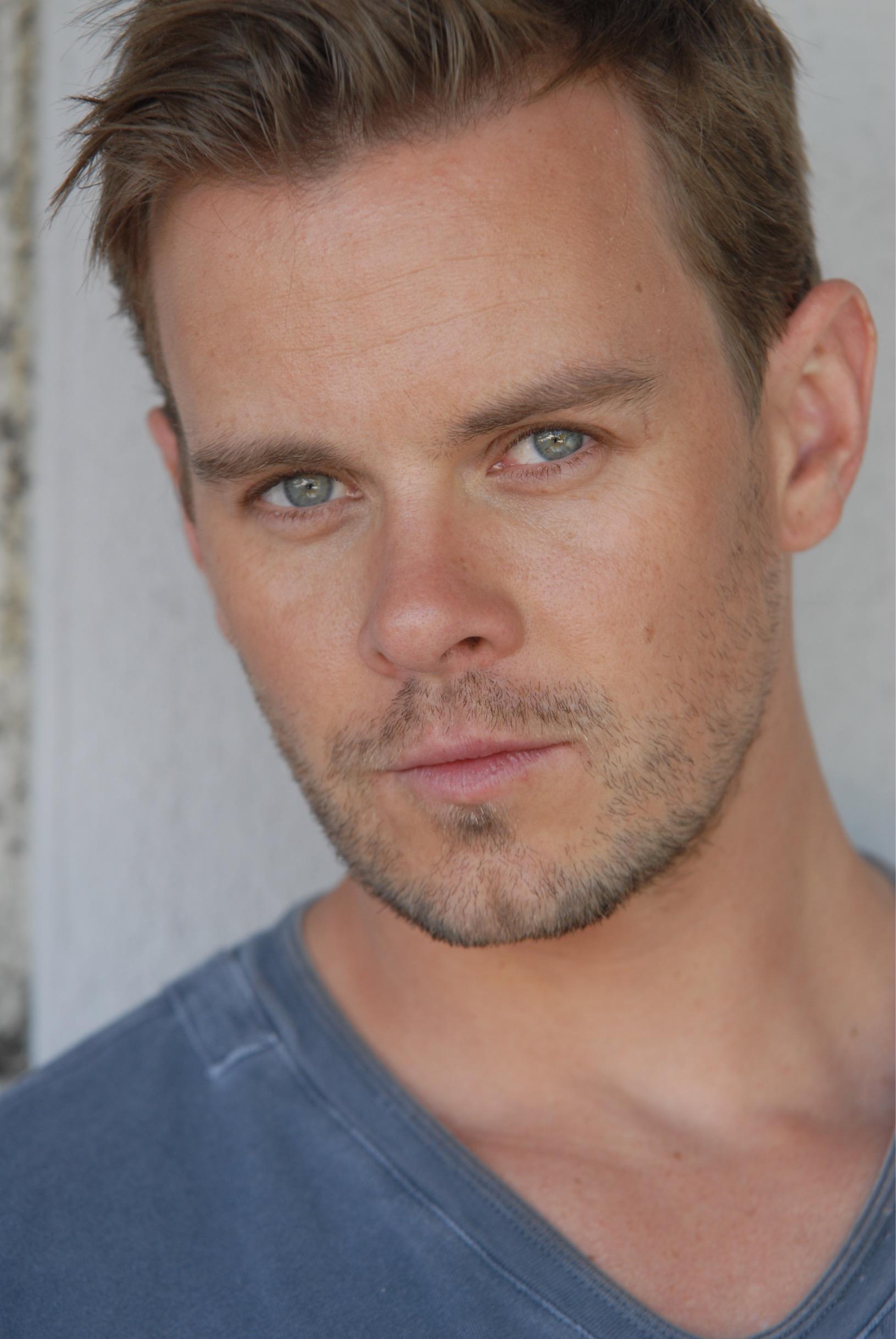 actor Morgan Kelly large photo