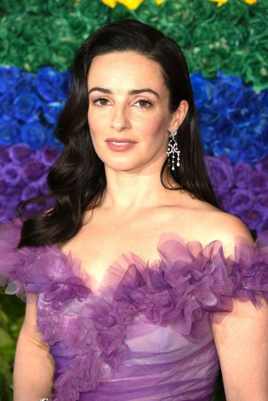 actor Laura Donnelly large photo