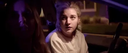 Trailer thumbnail