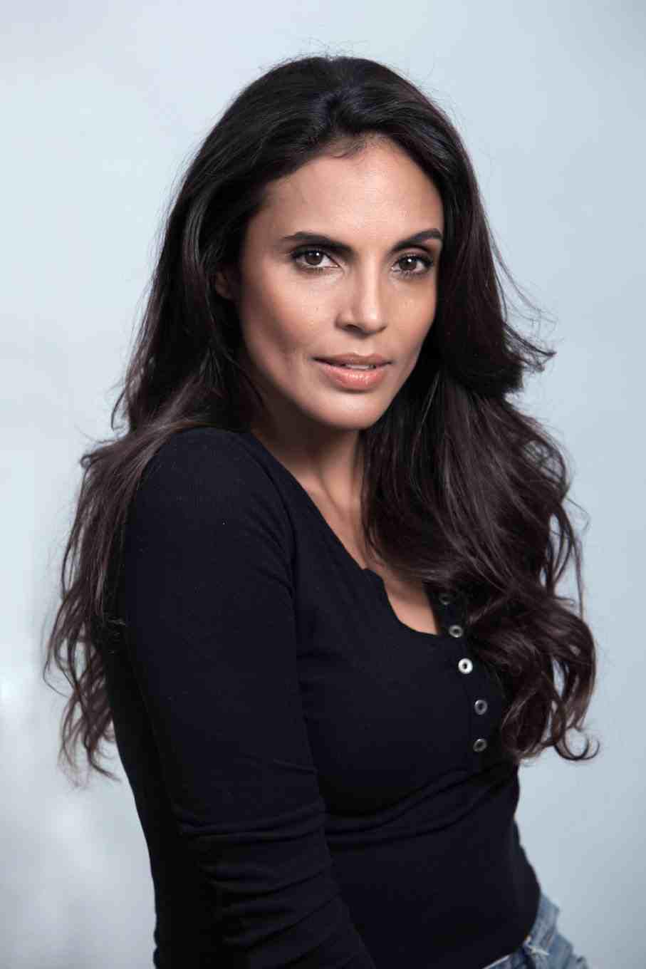 actor Kesia Elwin large photo