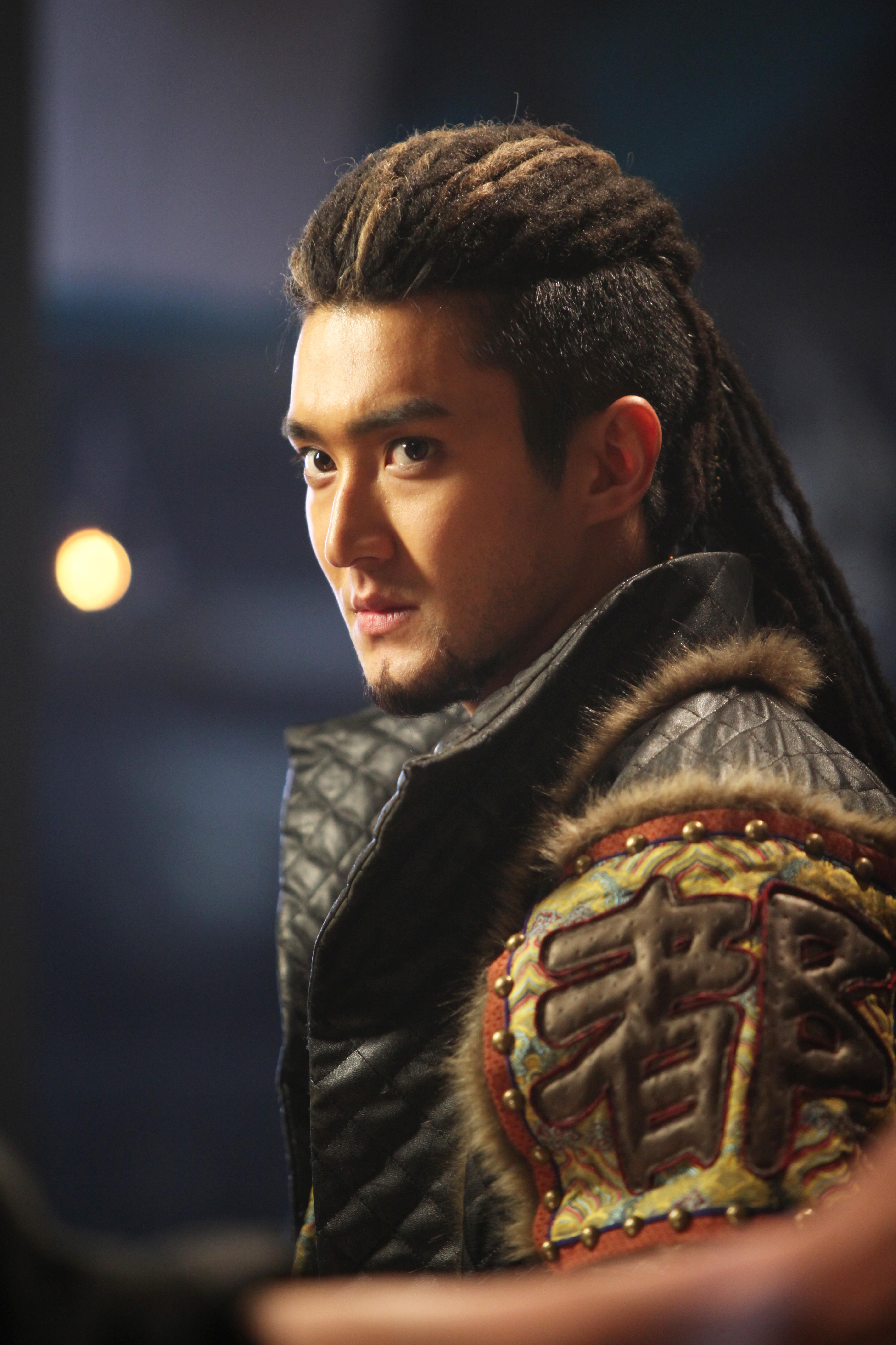 actor Choi Siwon large photo