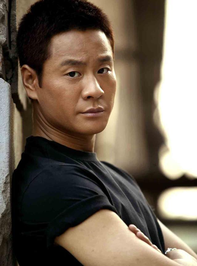 actor Yiming Lian large photo