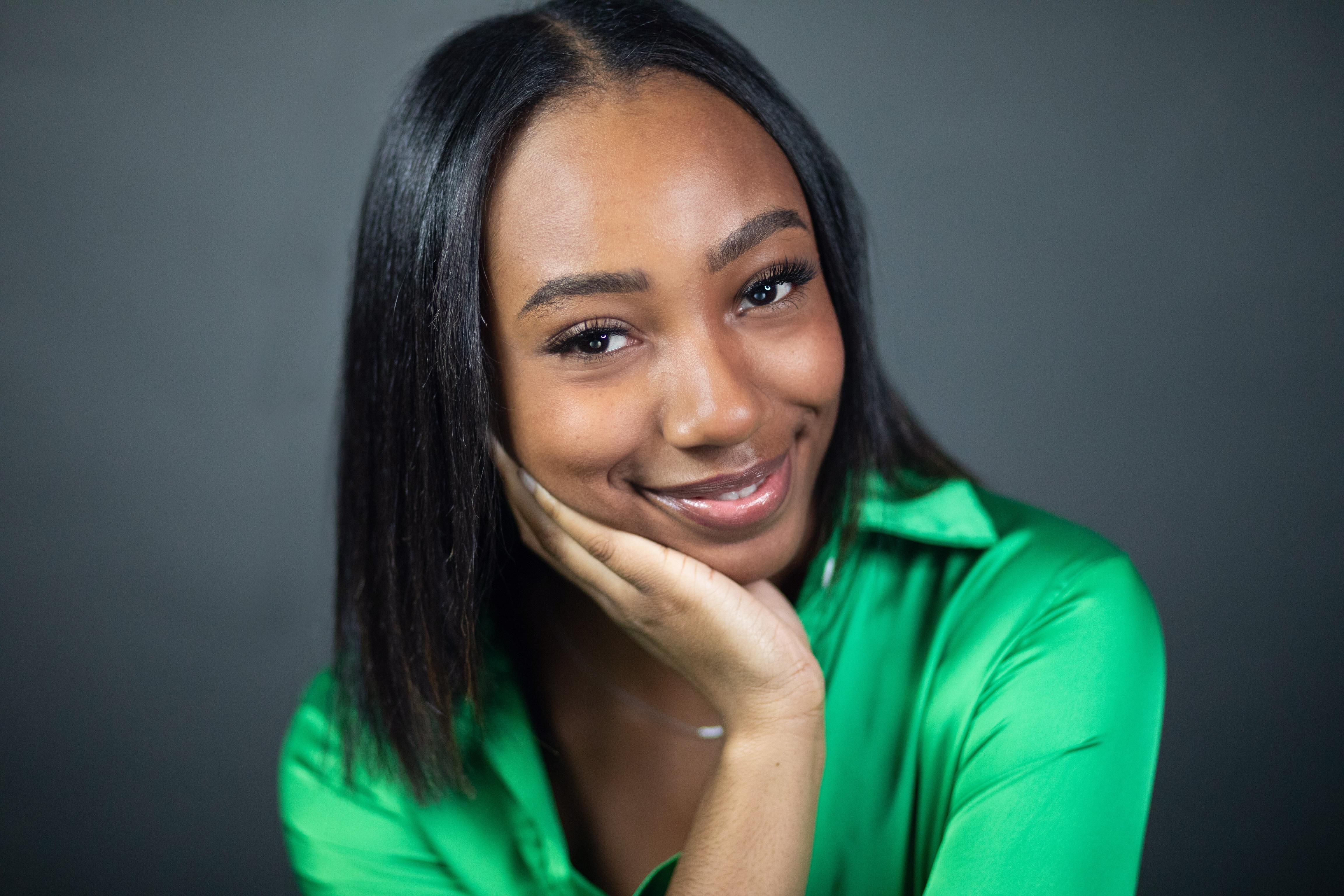 actor Mikenzie Taylor large photo