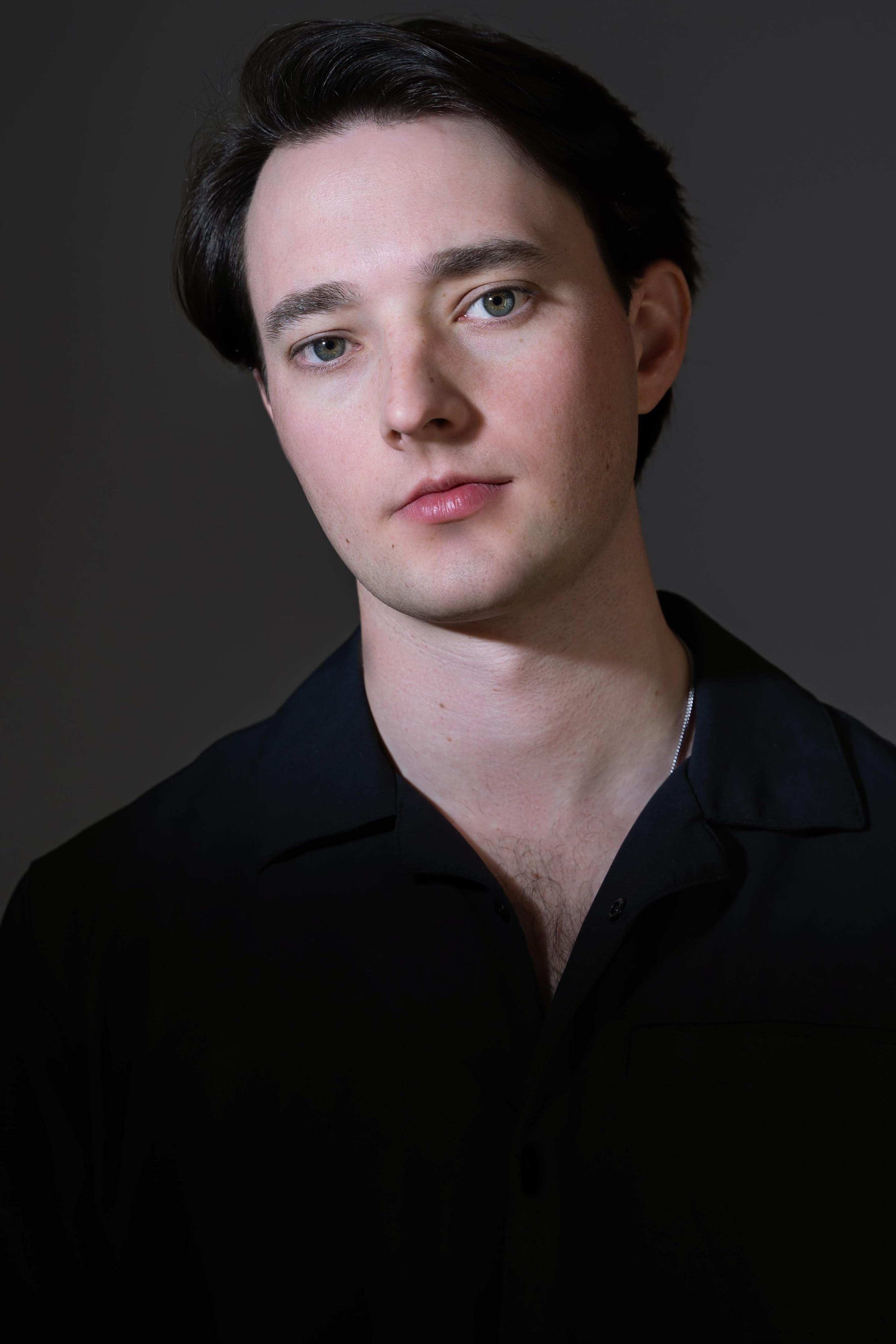 actor Zach Attwood large photo