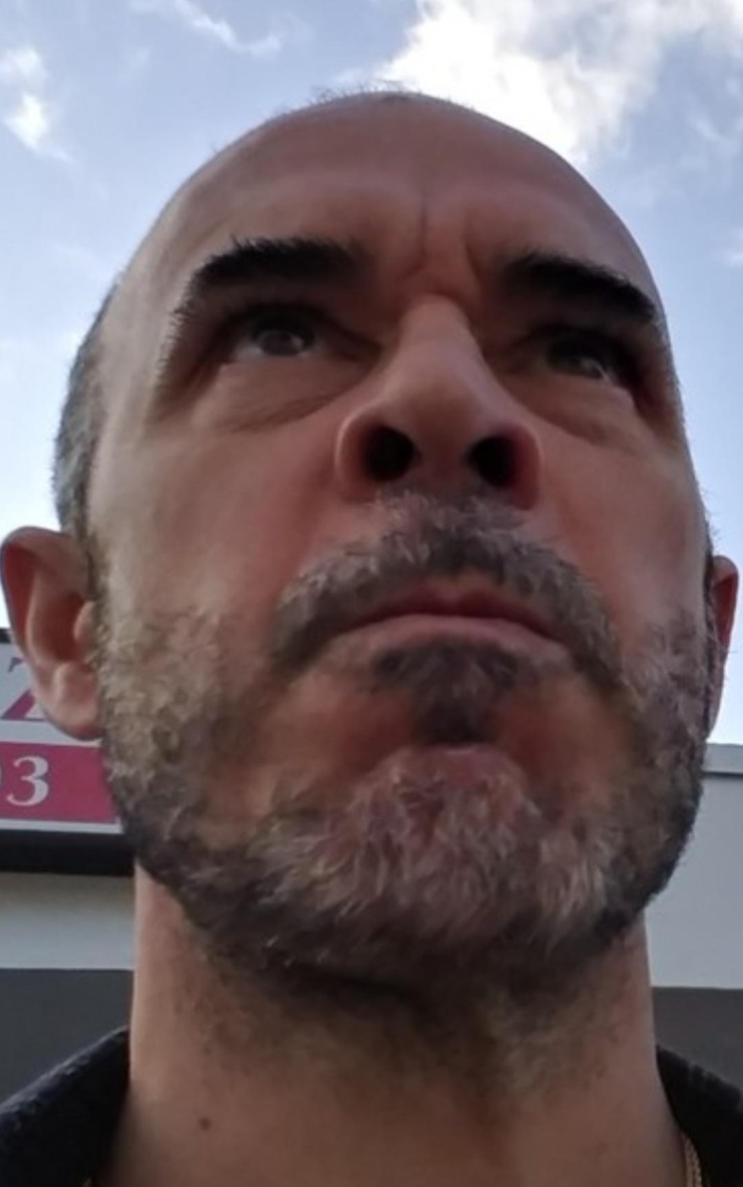 actor Karel Curras large photo