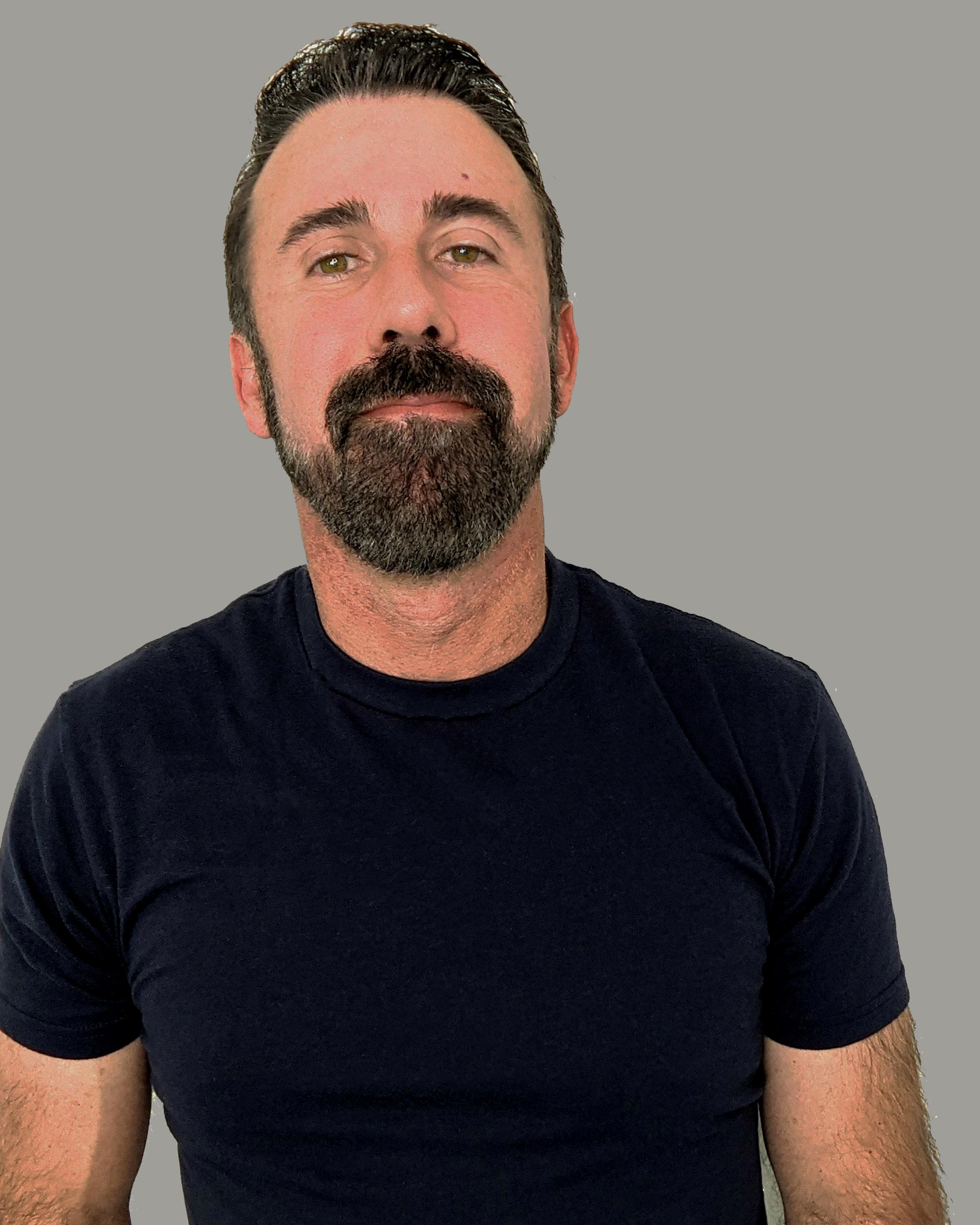 actor Dan Grogan large photo