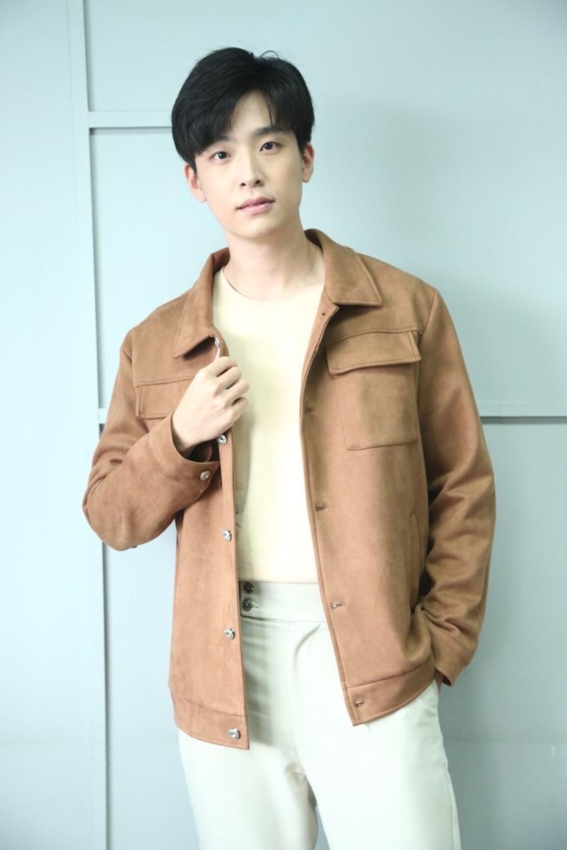 actor Sarun Naraprasertkul large photo