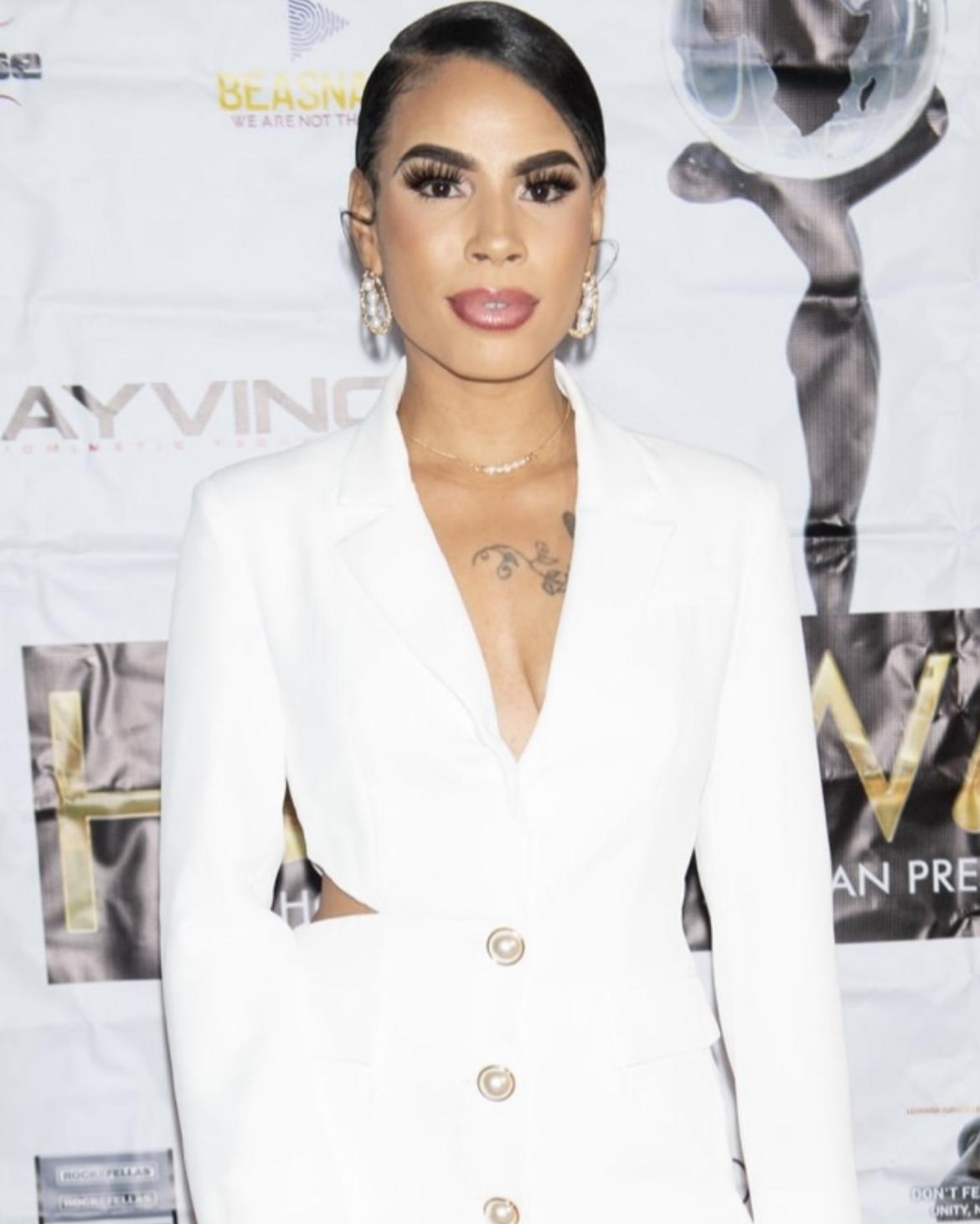 actor Elaina Guidry large photo