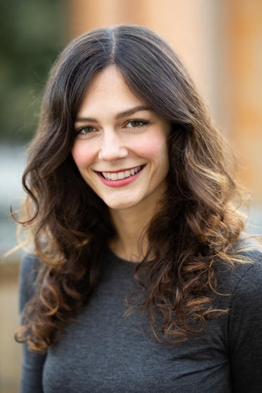 actor Lora Hristova large photo