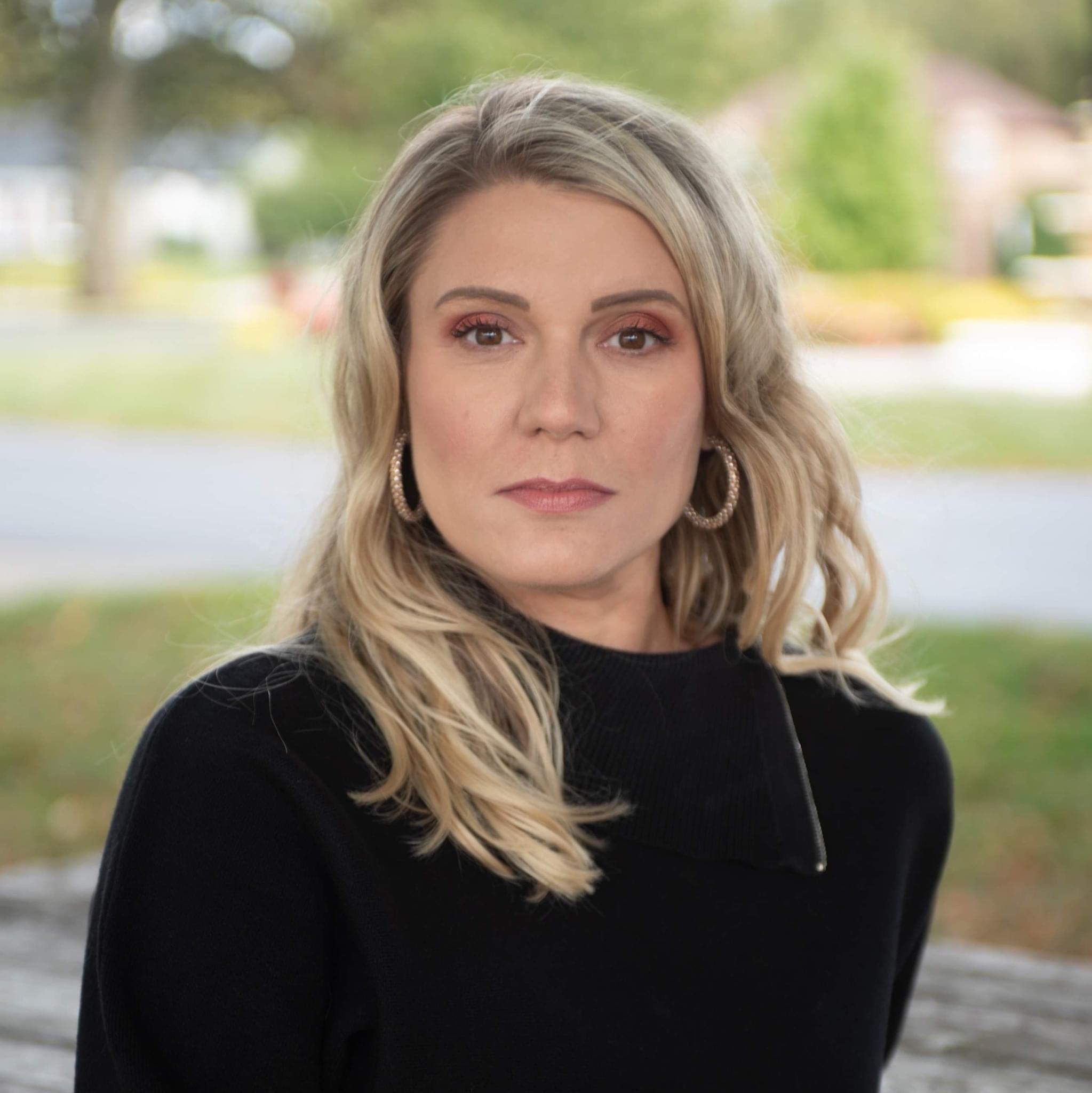 actor Danielle Munday large photo