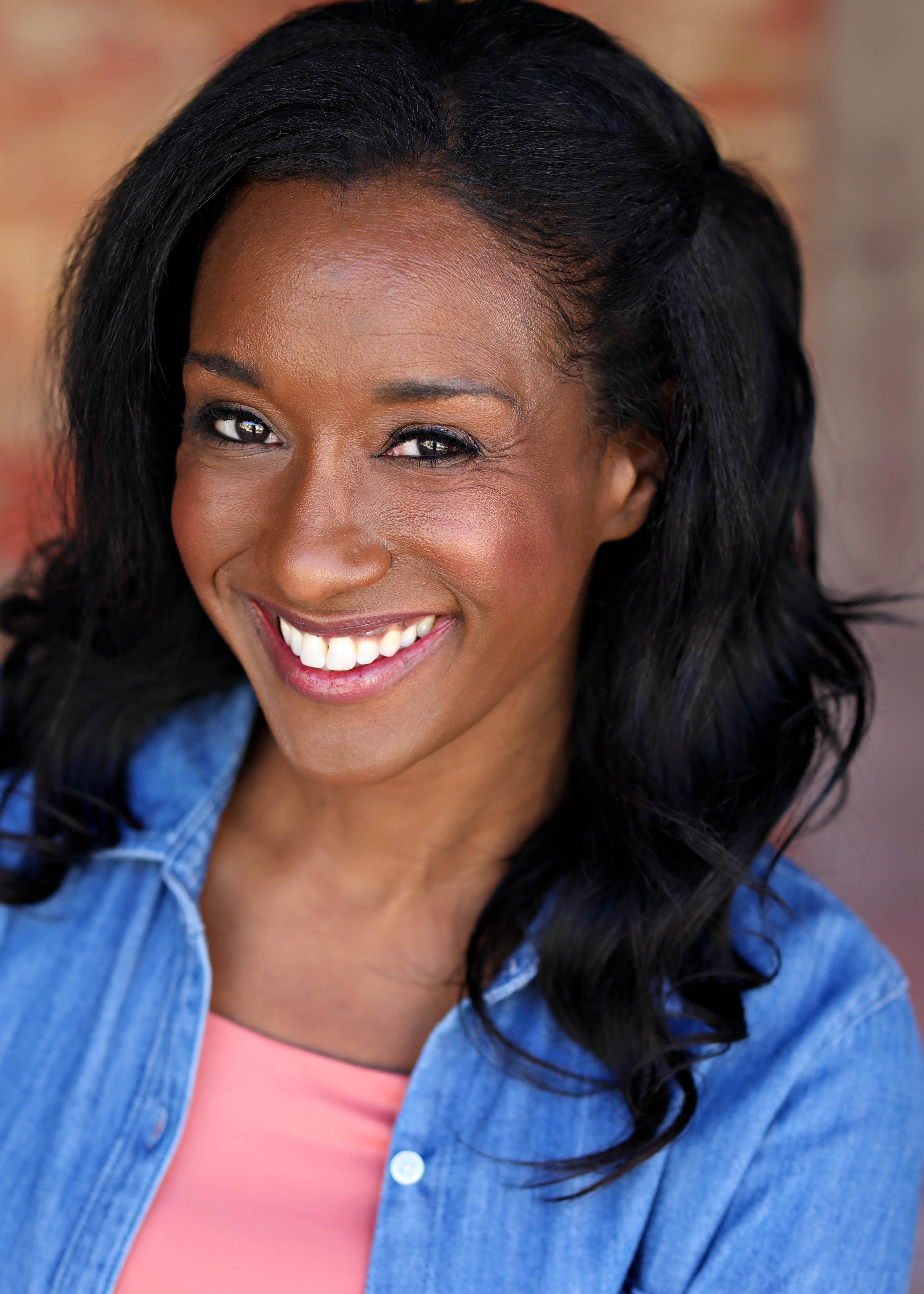 actor Adriane McLean large photo