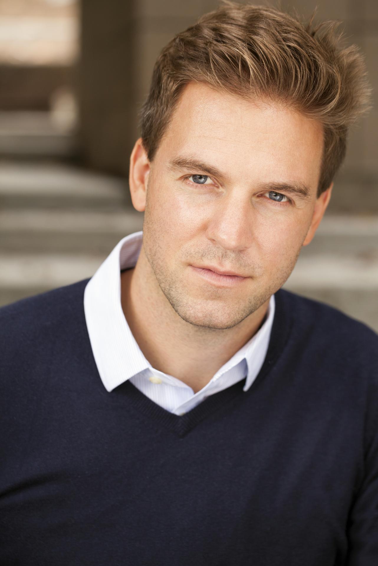 actor Brandon Wengrzynek large photo