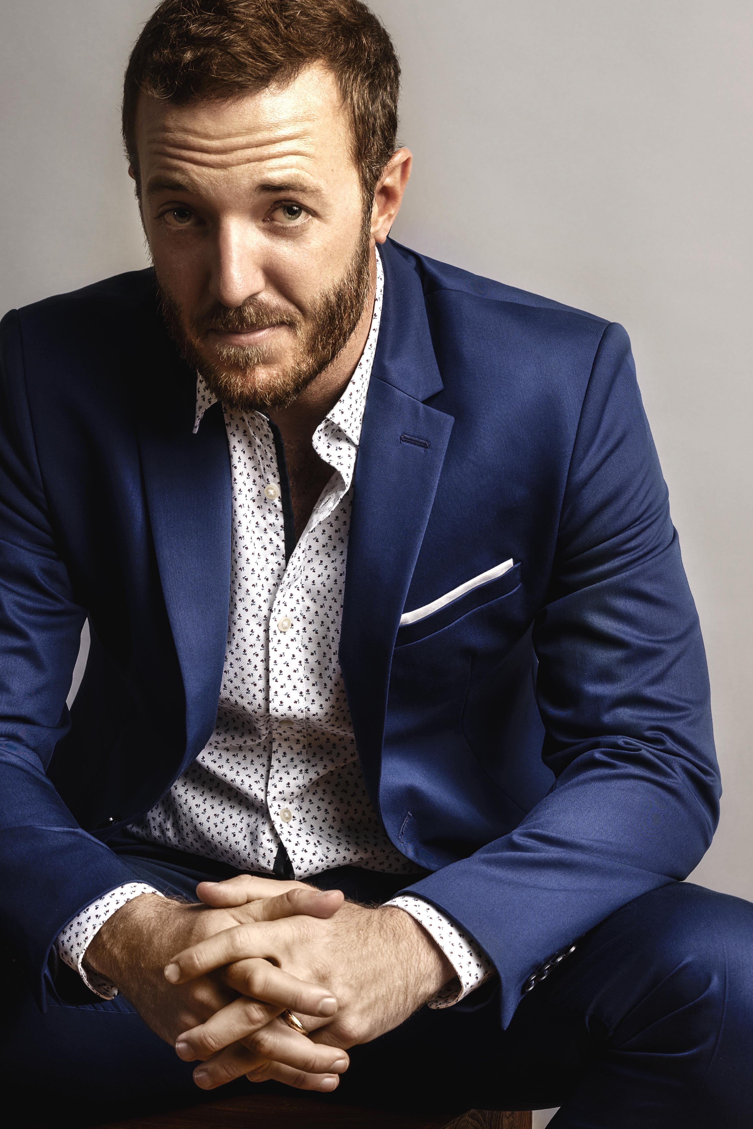 actor Andrew Hovelson large photo