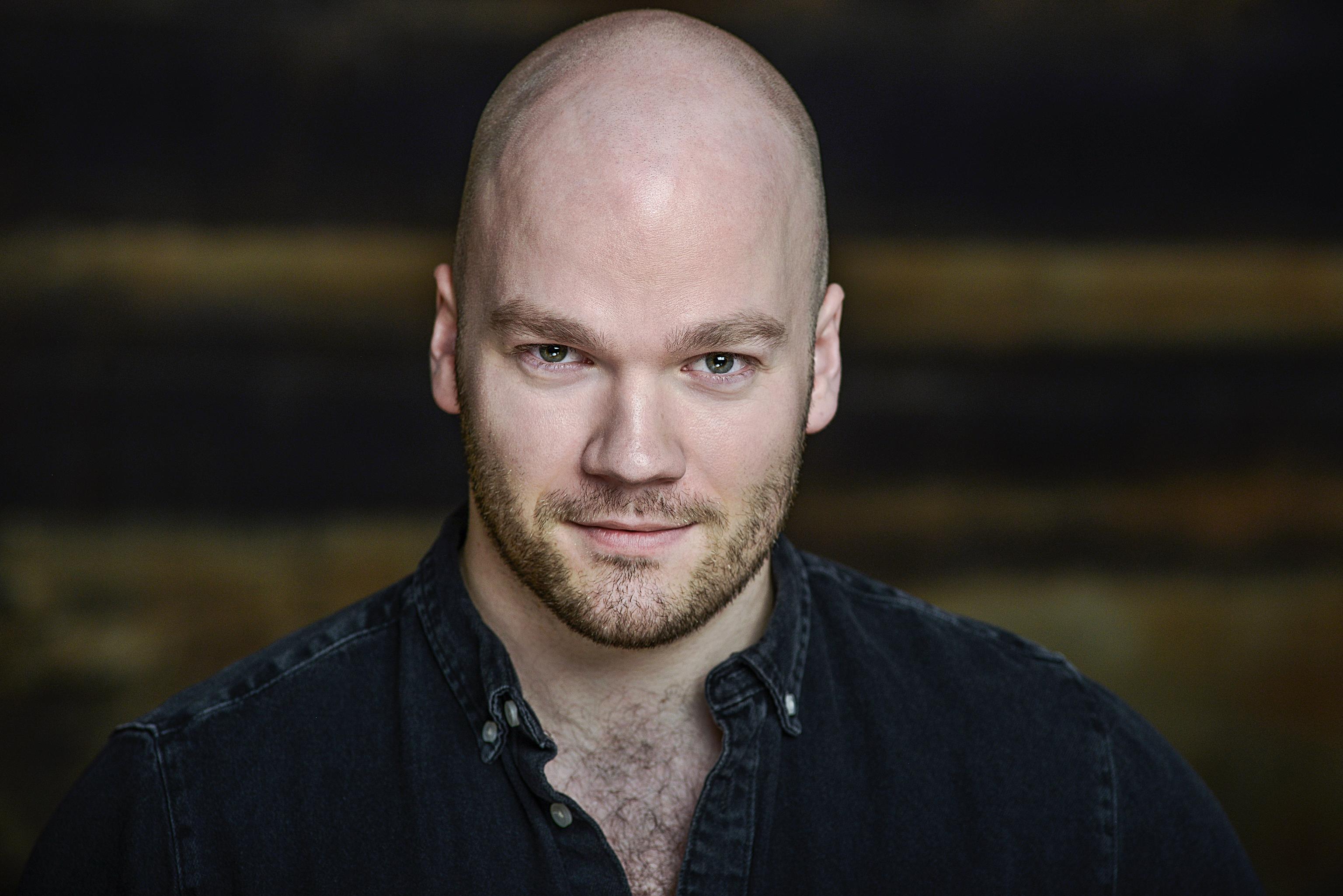 actor Aaron Heels large photo