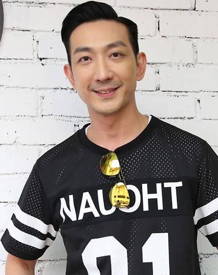 actor Sam Lee large photo