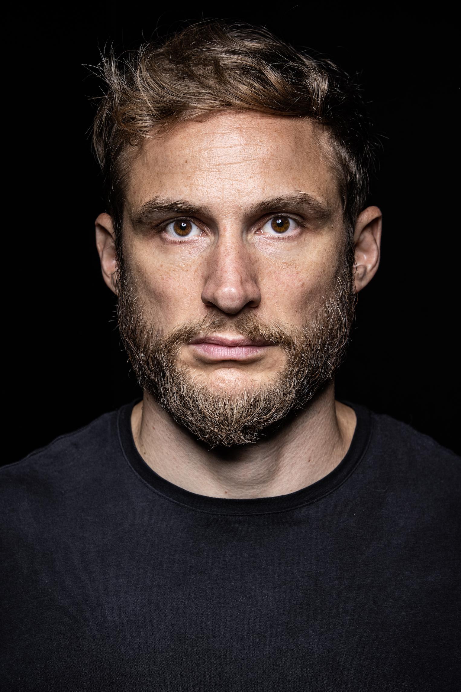 actor Victor Pontecorvo large photo