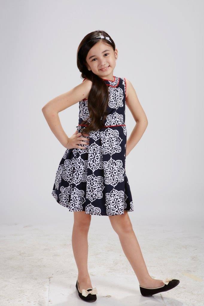 actor Sofia Pablo large photo