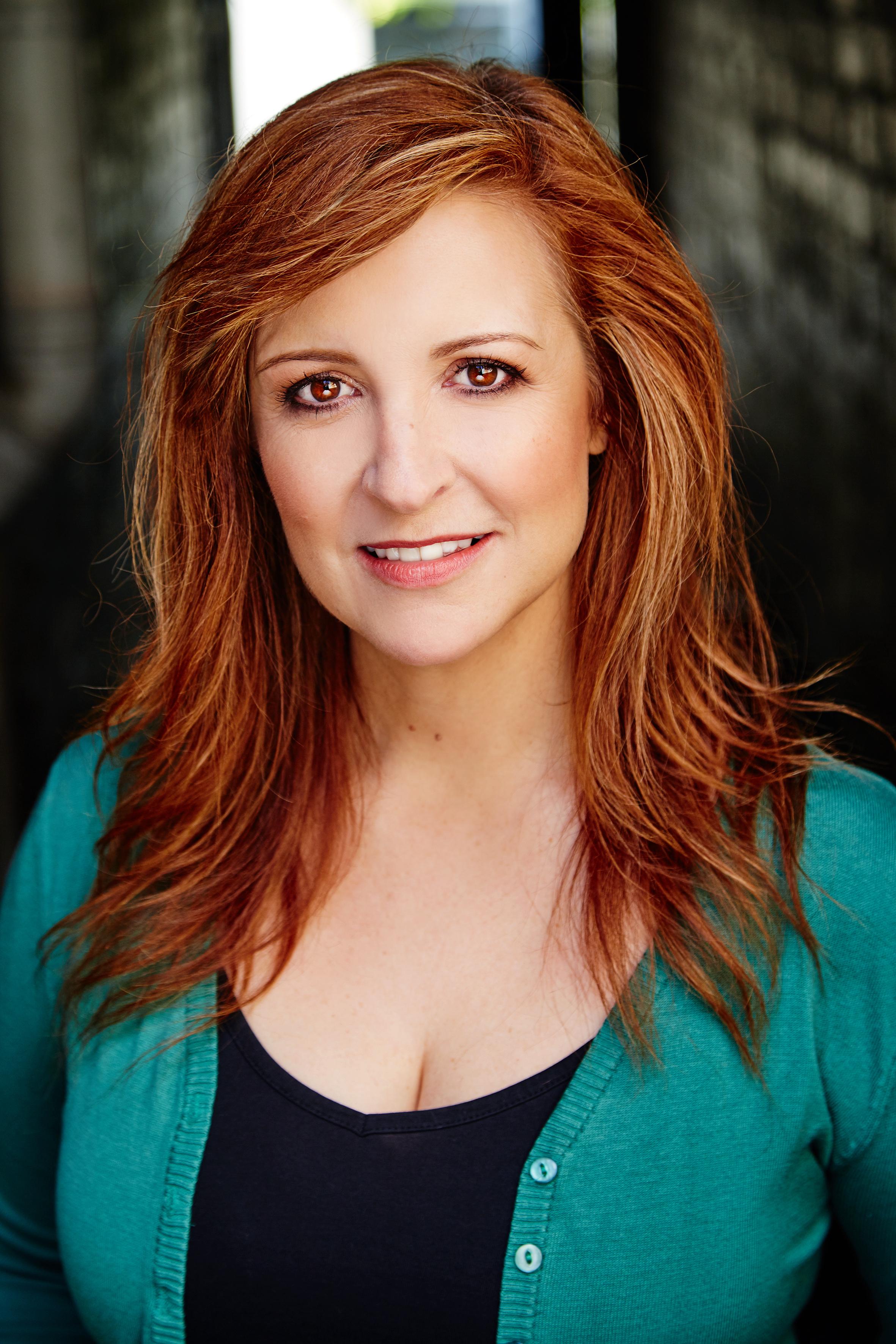 actor Janelle McMenamin large photo