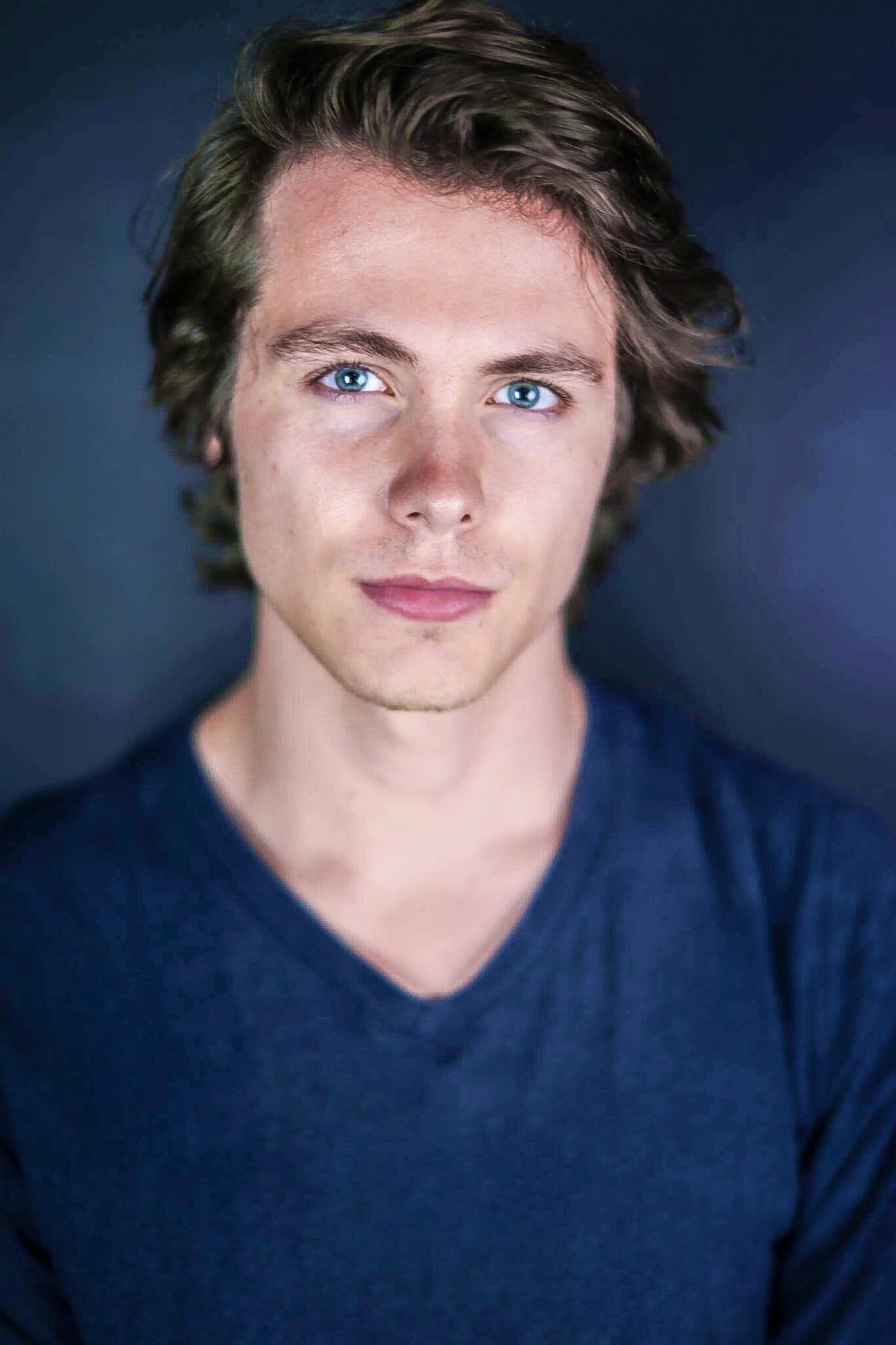 actor Jonathan Blair large photo