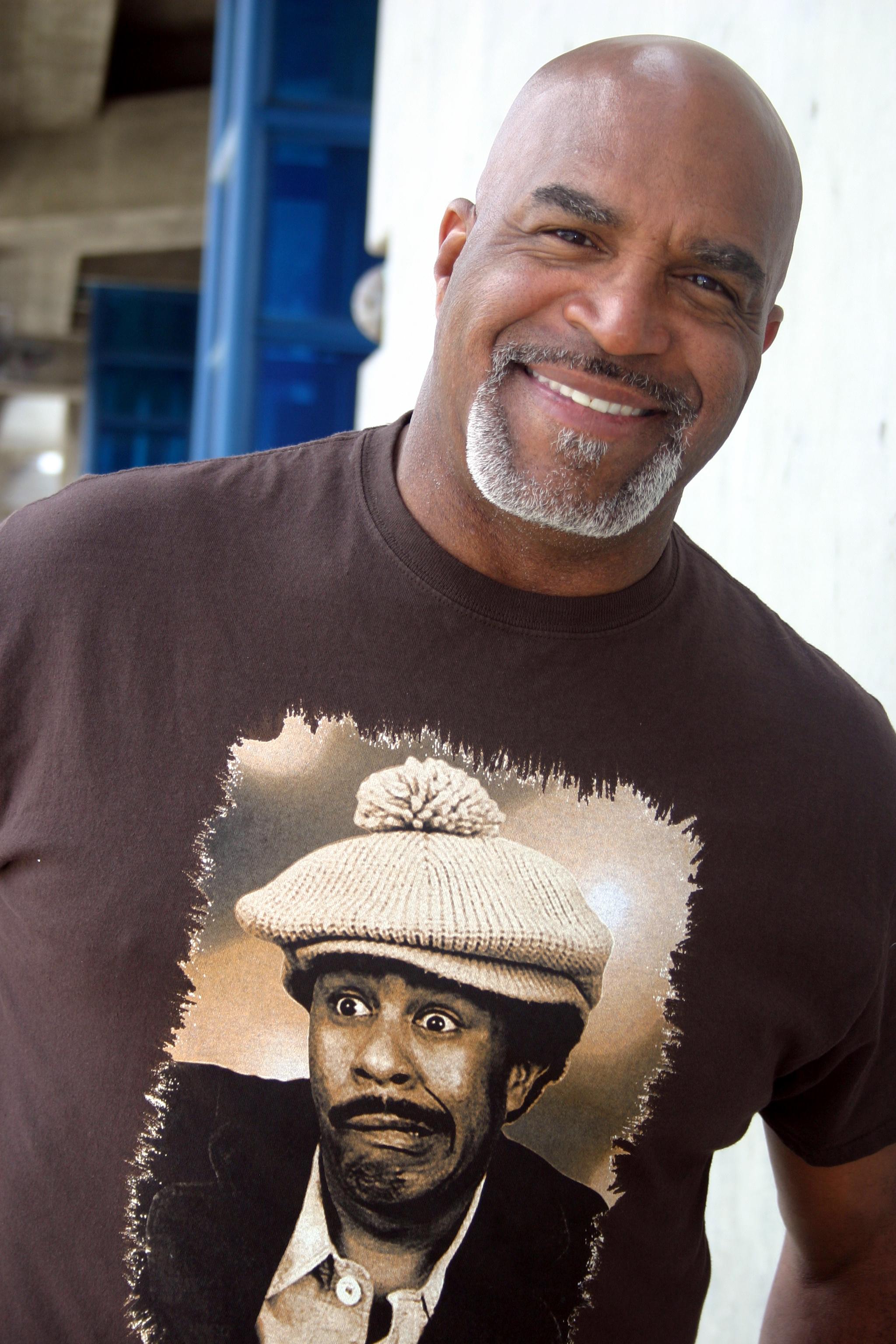 actor Buddy Lewis large photo