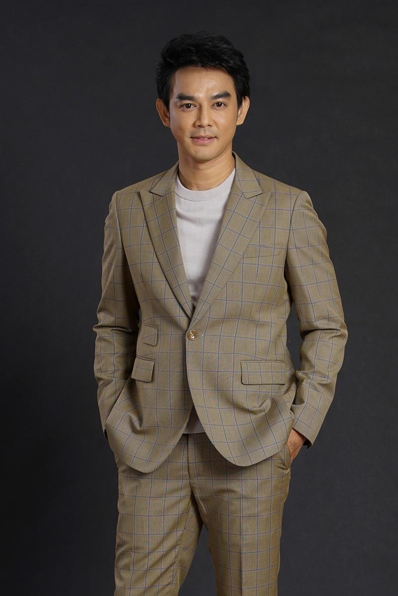 actor Patiparn Pataweekarn large photo