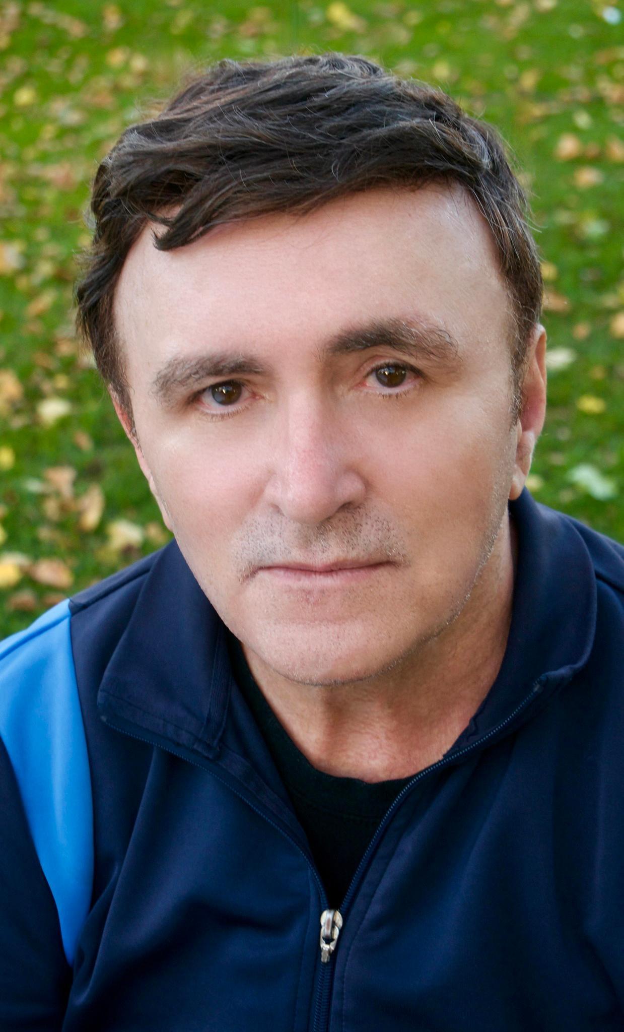 actor Alan Doshna large photo