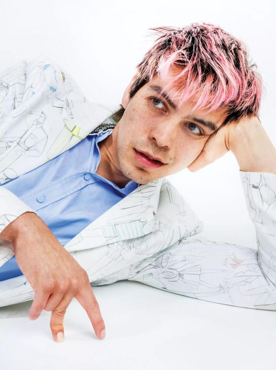 actor Julio Torres large photo