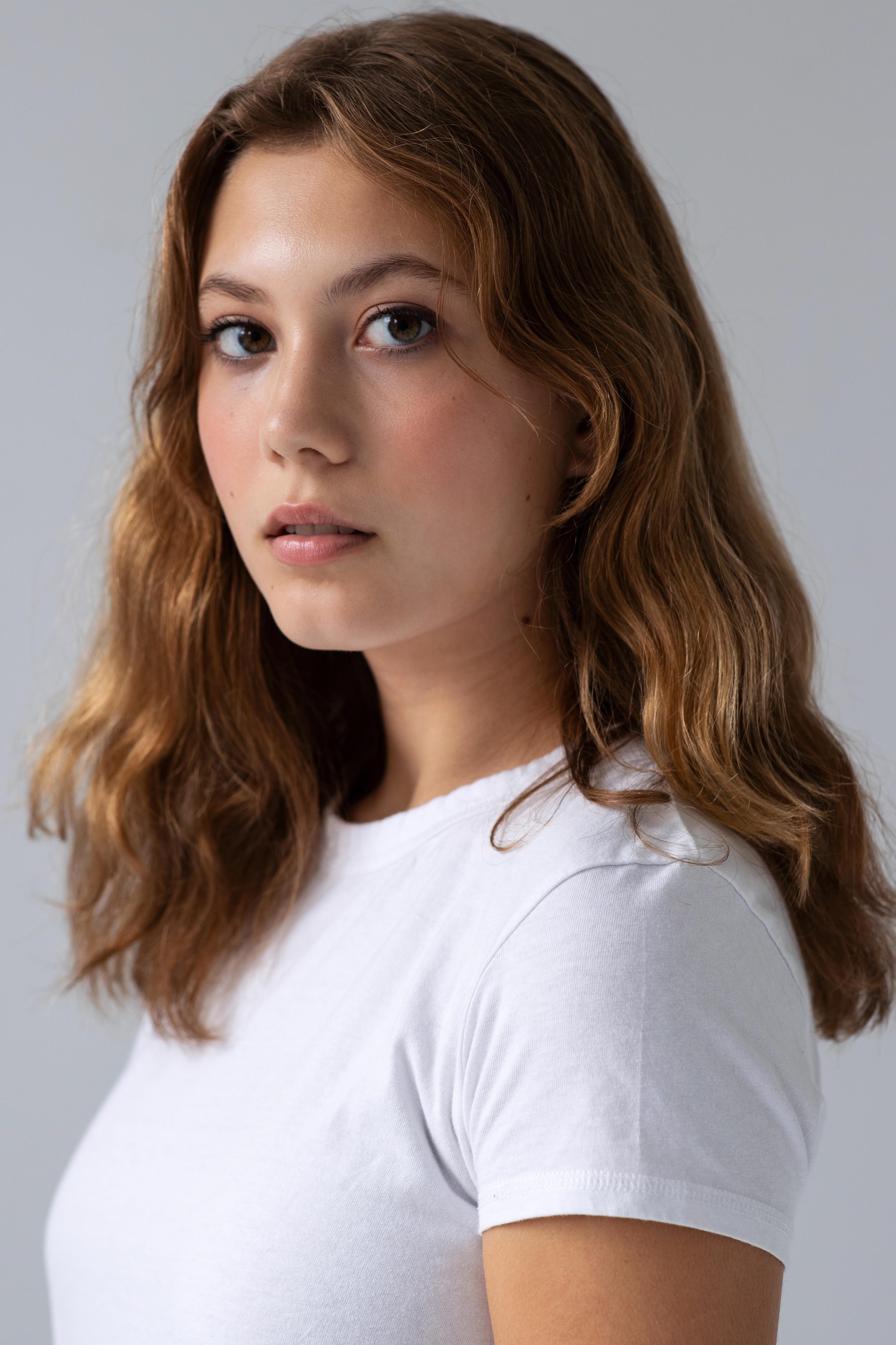 actor Maxine Wanderer large photo