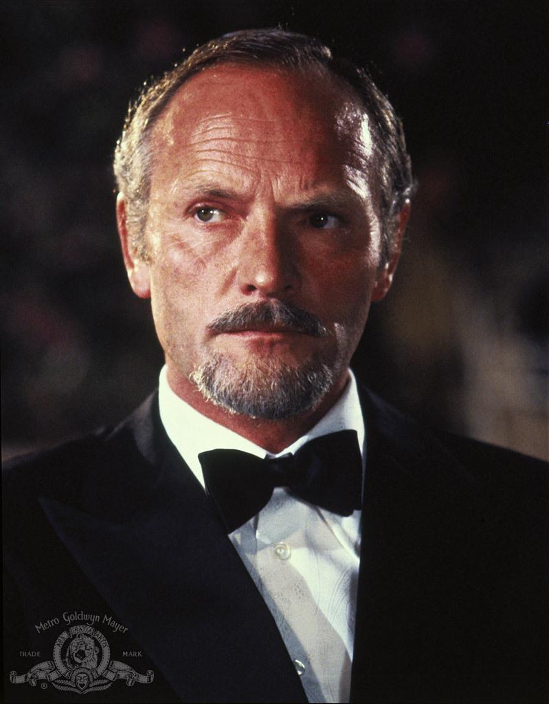 actor Julian Glover large photo