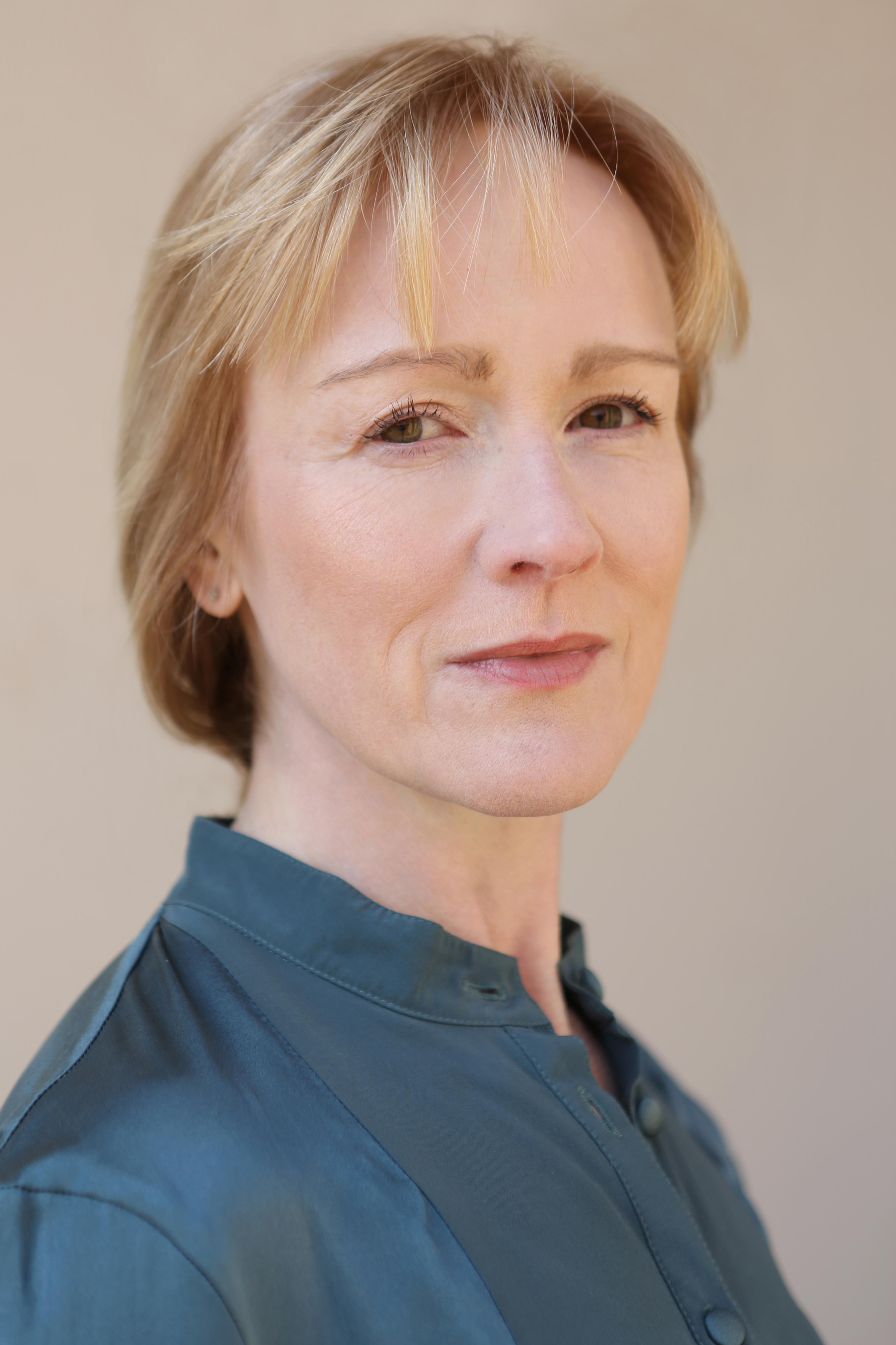 actor Sophie Morris-Sheppard large photo