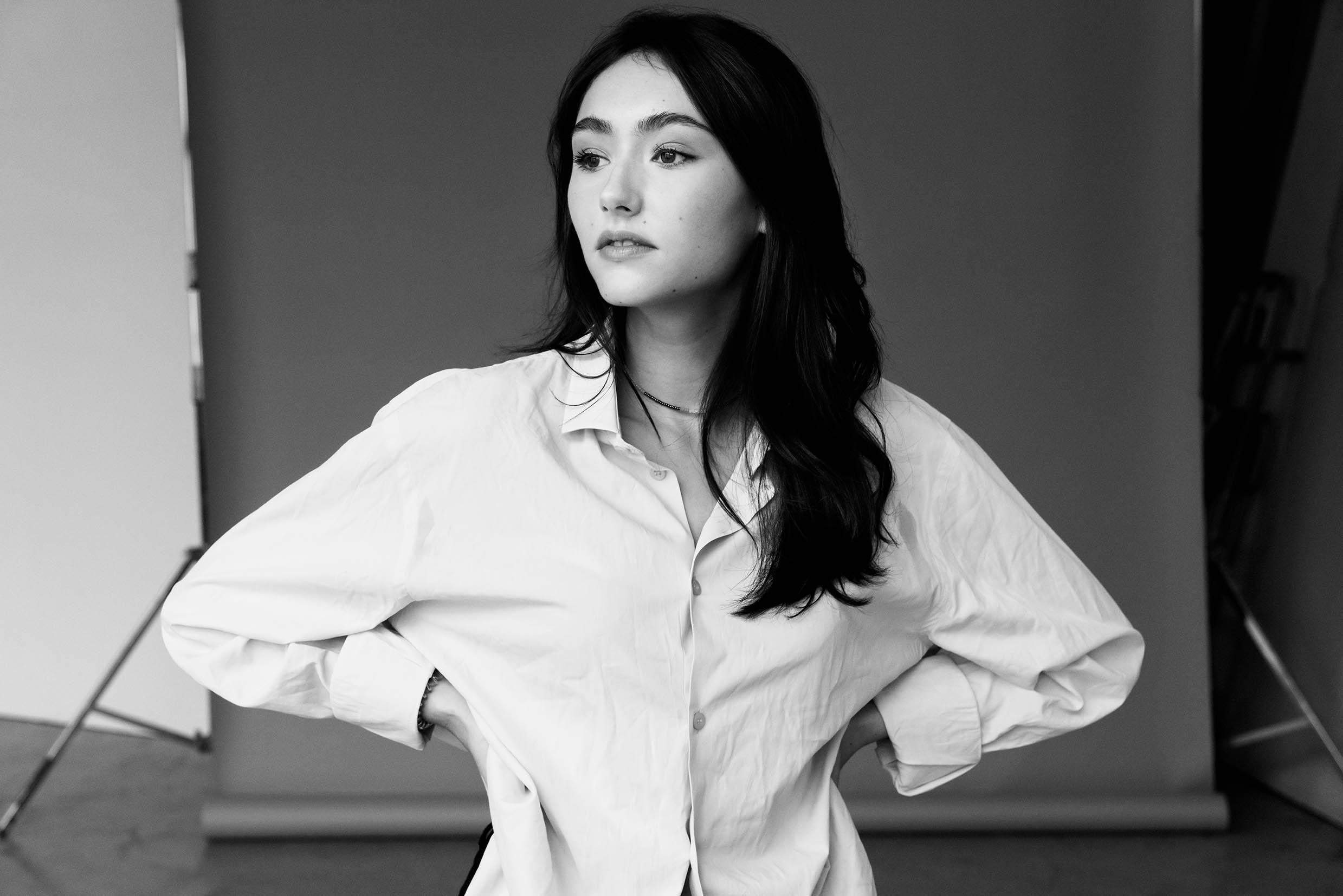 actor Emily Kusche large photo